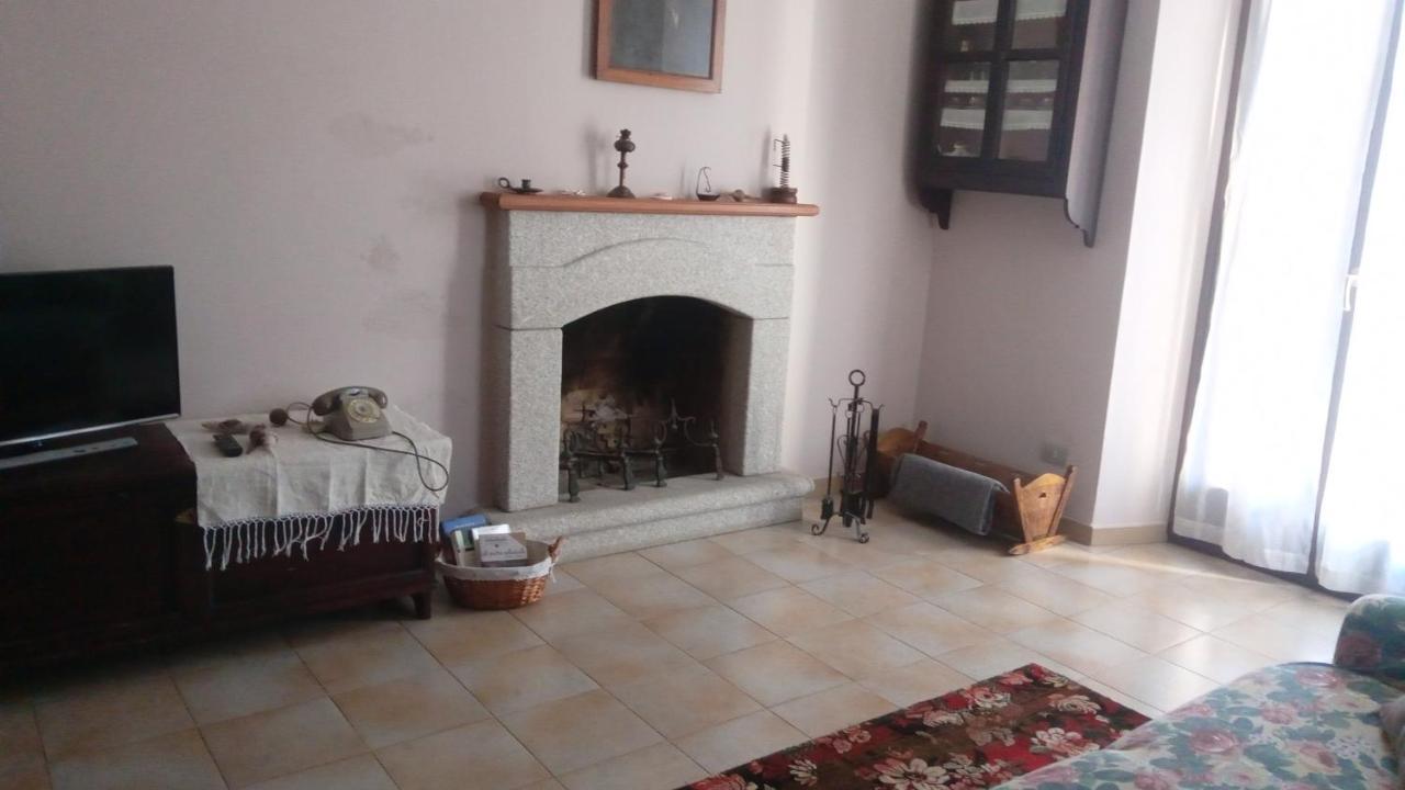 La Casa Nel Prunent Trontano Kültér fotó